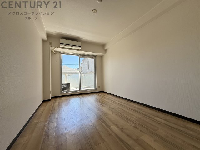 居室・リビング　エアコン付き洋室7.5帖♪