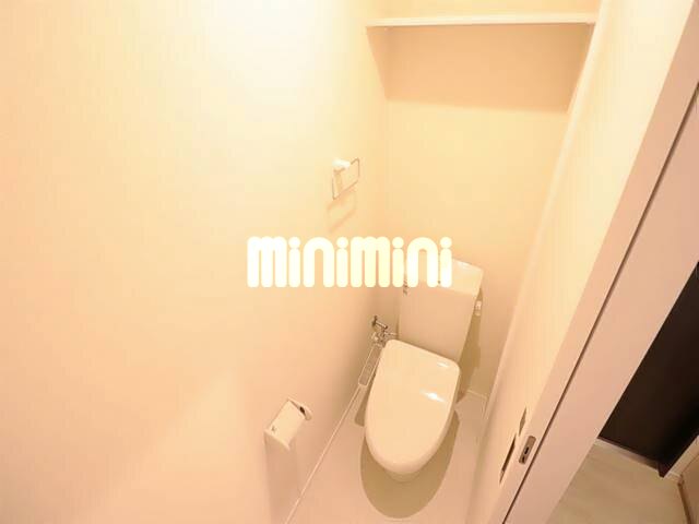 トイレ　駐輪場