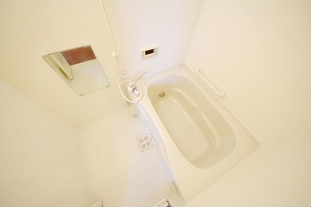 バス・シャワールーム　追い焚き出来ます♪