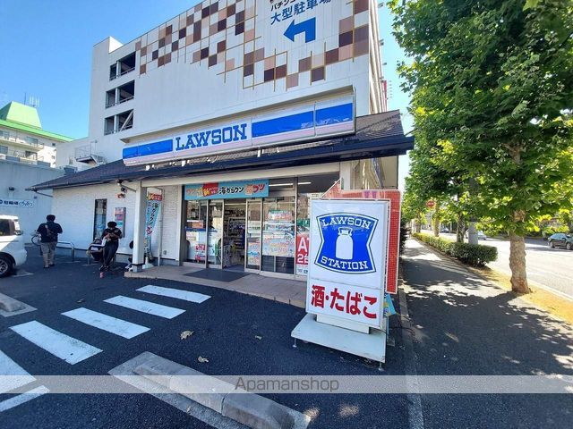 コンビニ　ローソン（コンビニ）まで142m