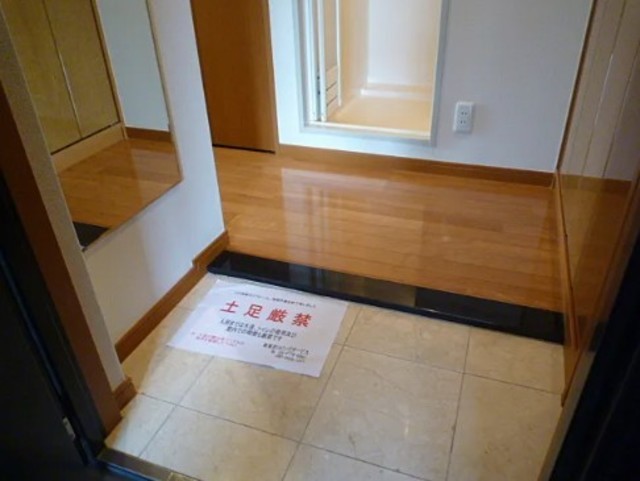 玄関　同仕様参考