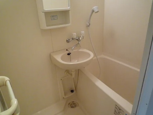 バス・シャワールーム　同仕様参考