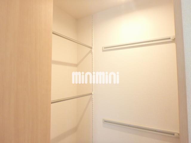 収納　ワンステップクローゼットです