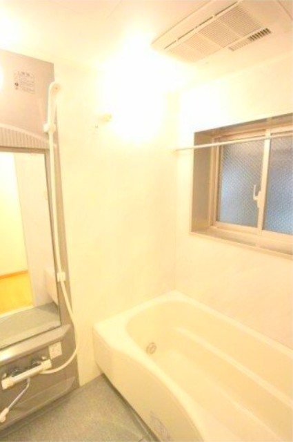 バス・シャワールーム　風呂