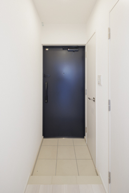 玄関　※写真は同タイプ住戸です。