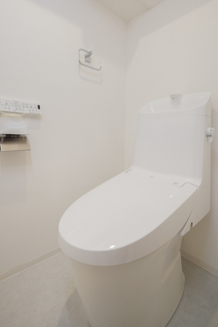 トイレ　※写真は同タイプ住戸です。
