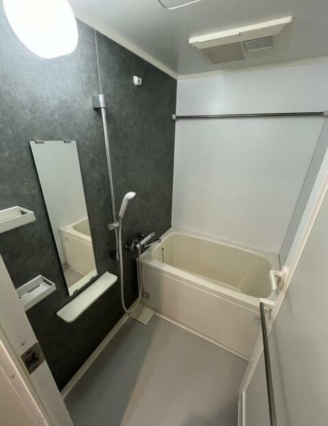 バス・シャワールーム　お風呂で日々の疲れを落としましょう