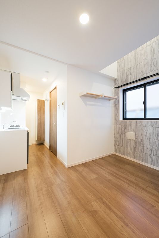 居室・リビング　☆明るい洋室☆