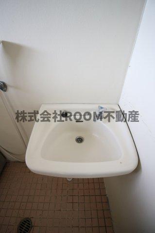 洗面設備　脱衣スペースもあります