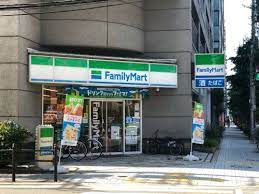 コンビニ　ファミリーマート 新町三丁目店（コンビニ）まで254m