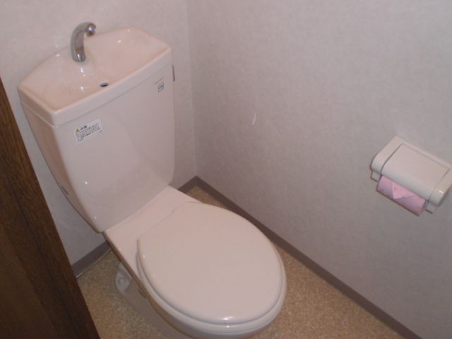 トイレ　使いやすくて人気のバス・トイレ別の物件です。
