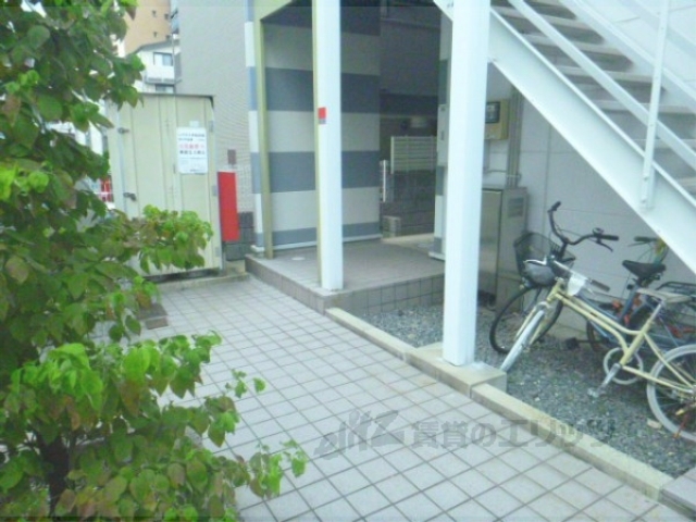 レオパレスプリオール東山の外観写真