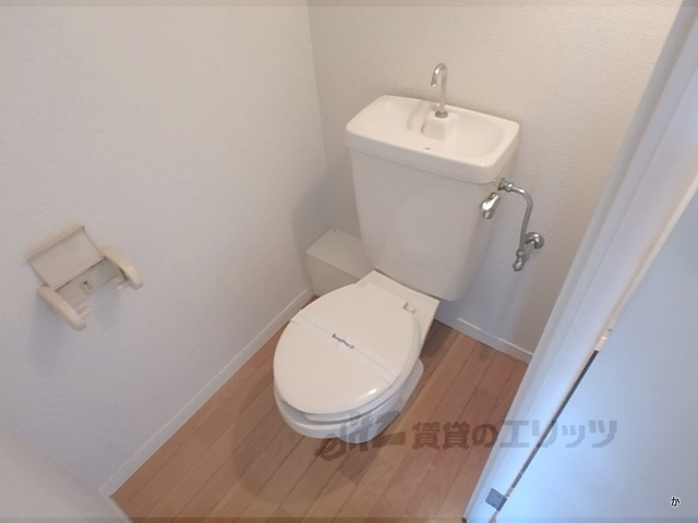 レオパレスプリオール東山のトイレ写真