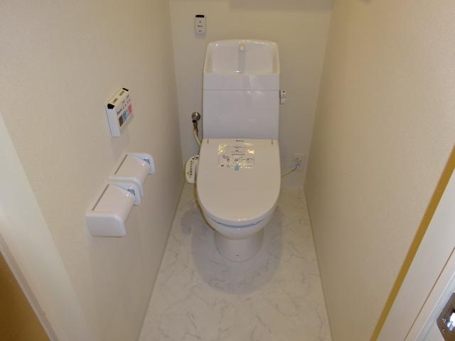 トイレ　シャワー付トイレ