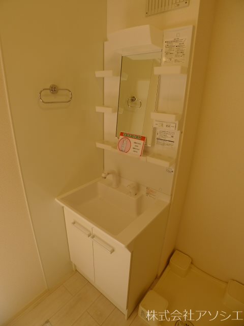 洗面設備　シャンプードレッサー洗面台