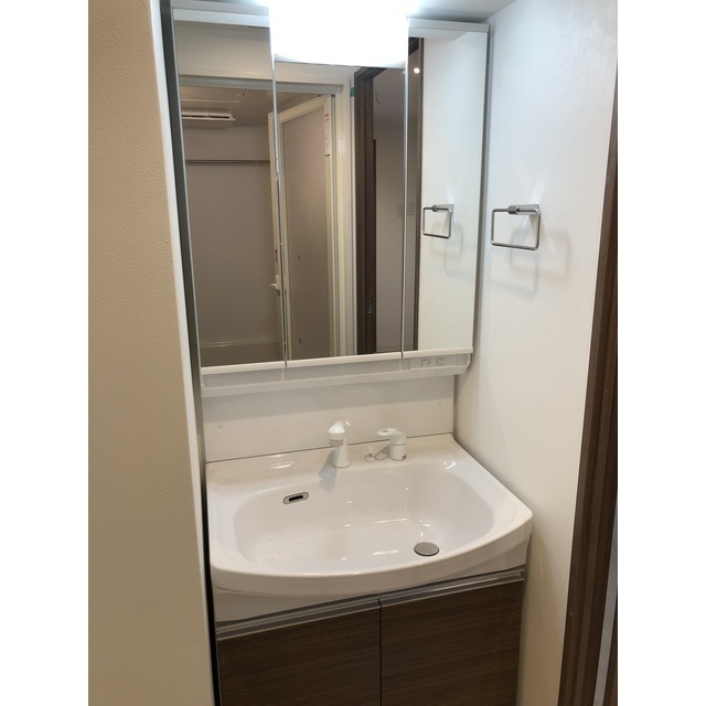 洗面設備　独立洗面台