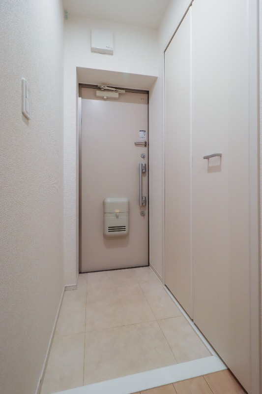 玄関　図面と現状に相違がある場合には現状を優先