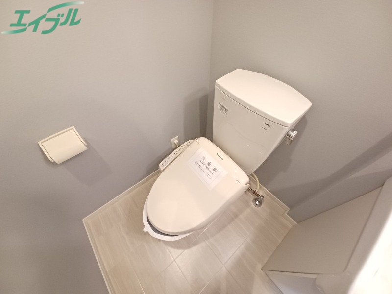 トイレ　同物件別部屋写真