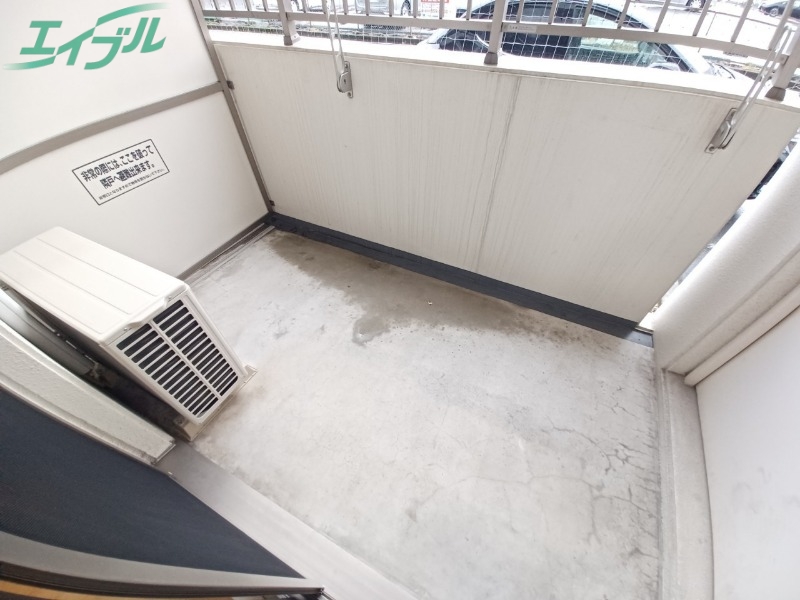 バルコニー　同物件別部屋写真