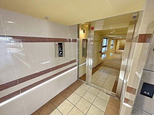 ロビー　２４時間換気システム完備