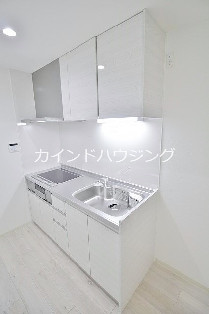 キッチン　3口グリル付きIHコンロ