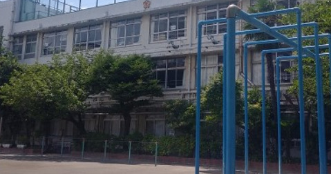 小学校　文京区立柳町小学校（小学校）まで262m