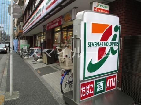 コンビニ　セブンイレブン品川南大井3丁目店（コンビニ）まで210m