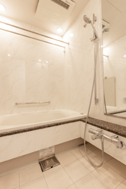 バス・シャワールーム　※写真は同タイプ住戸です。