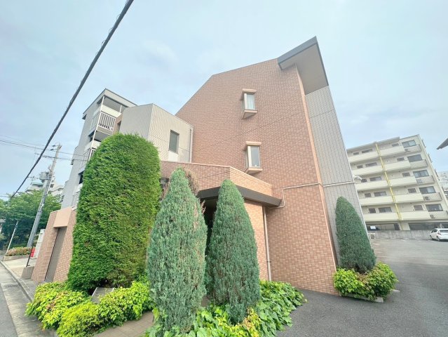 建物外観　綺麗な外観の素敵なお部屋があなたを待っています。