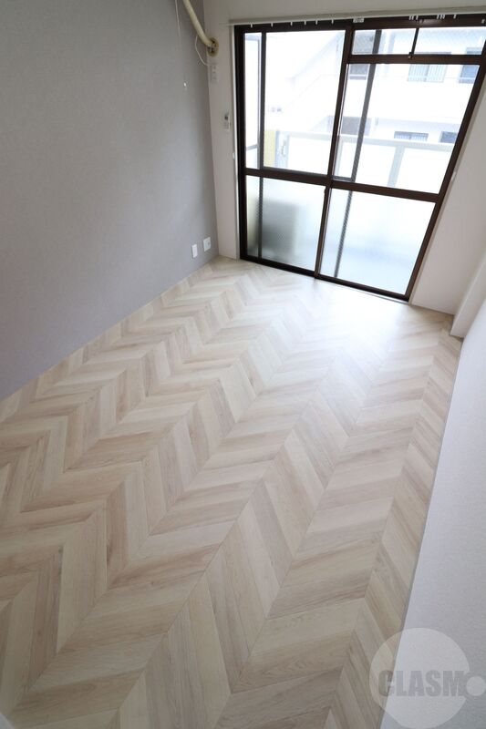 居室・リビング　明るい洋室です