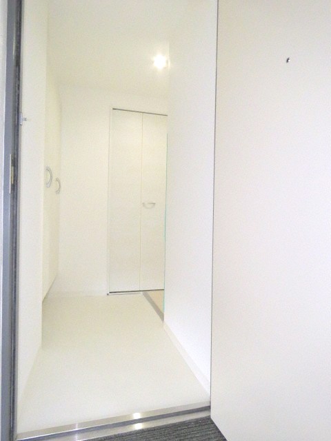 玄関　ゆとりのある玄関です♪