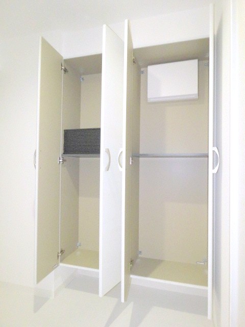 その他　広々とした玄関収納です♪