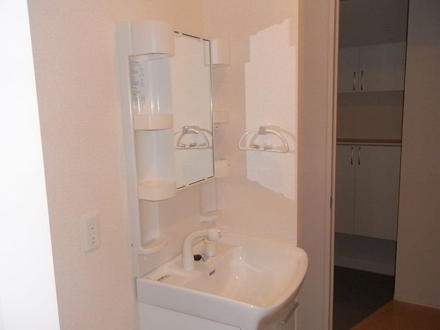 洗面設備　シャンプードレッサー