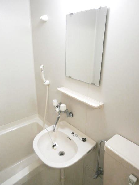 洗面設備　同仕様