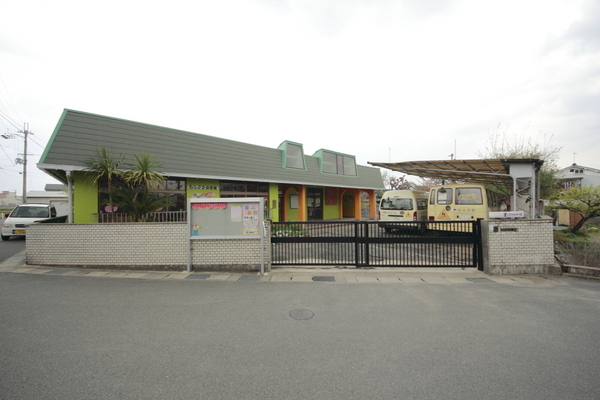 幼稚園・保育園　むらさき幼稚園（幼稚園・保育園）まで448m