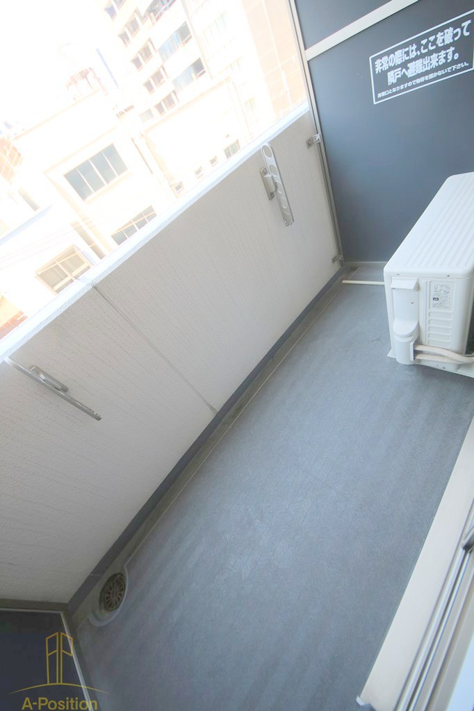 バルコニー　セレニテ本町グランデ