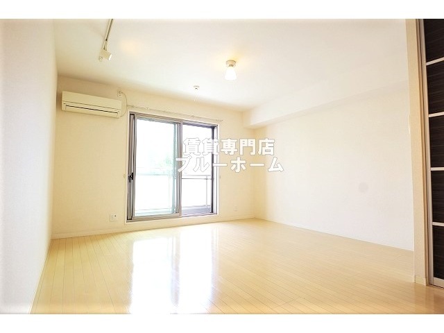 その他部屋・スペース　別角度からの洋室！