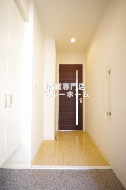 玄関　きれいな玄関スペース！