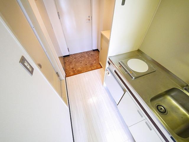 その他　明るい色調の室内です