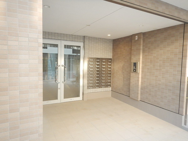 エントランス　オートロックエントラ