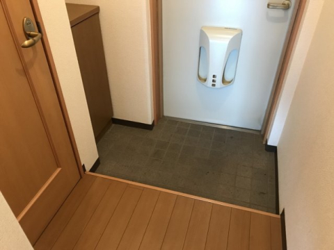 玄関　同物件別部屋のお写真です※現況優先