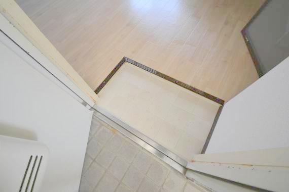 玄関　落ち着いたおしゃれな玄関です。