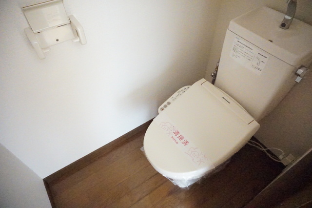 トイレ　洗浄便座