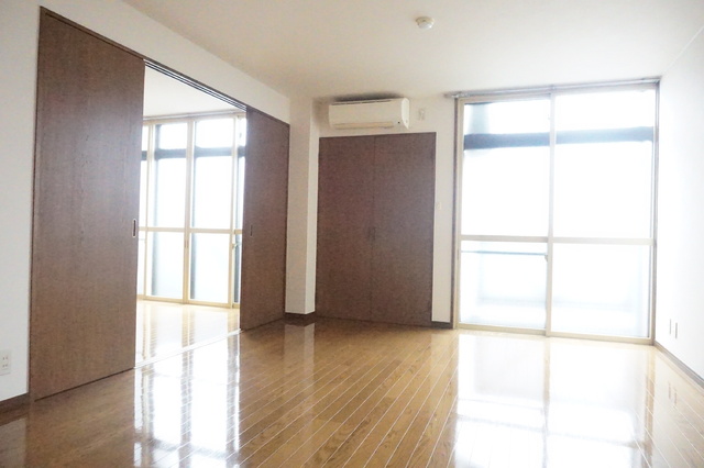 居室・リビング　洋室１０帖