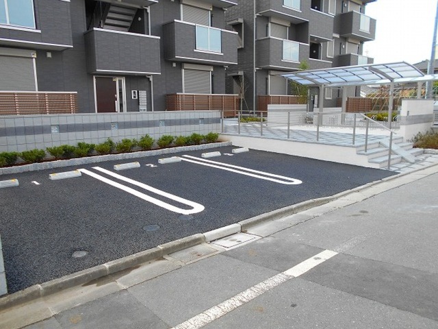 駐車場　駐車場