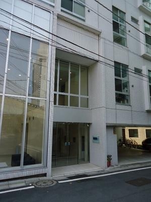 エントランス　建物の内部です