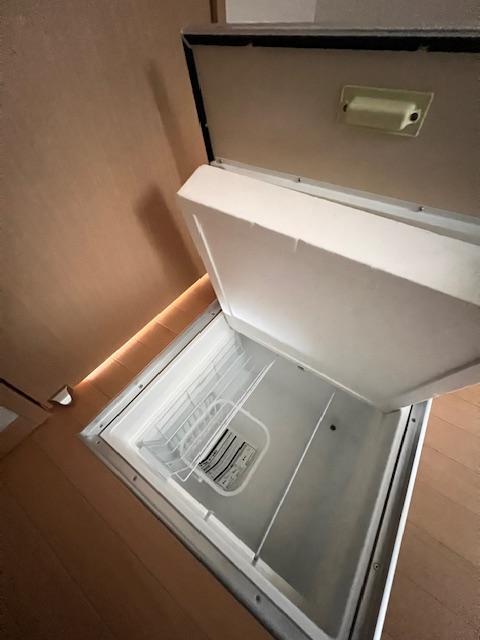 その他設備　脱衣所には床下収納がついています。