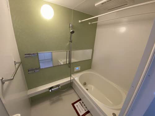 バス・シャワールーム　バスルーム