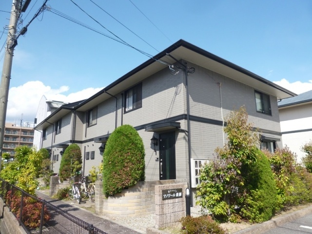 建物外観　戸建て感覚のメゾネットタイプです☆