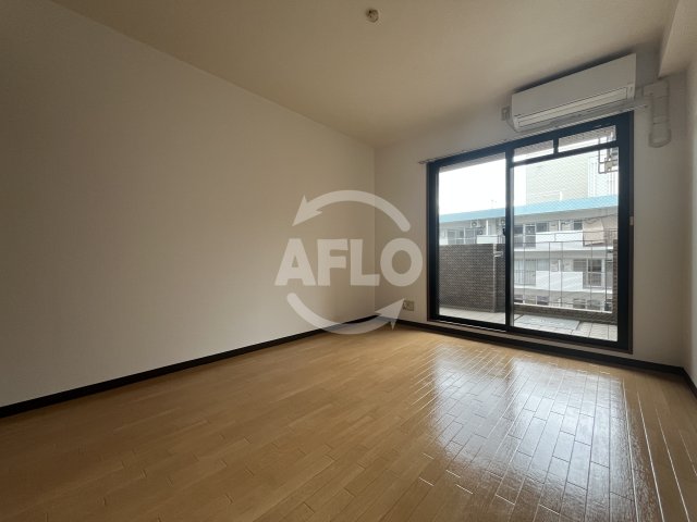 居室・リビング　新大阪プライマリーワン　リビング